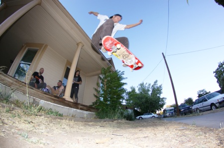 Ollie for the Sinclair Homies. Volland photo.